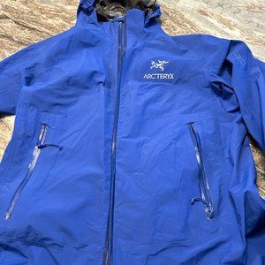Arc'teryx GoreTex Waterpoof and Windproof Beta LT Jacket